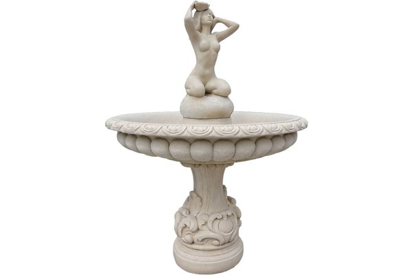 Springbrunnen Fontäne aus Steinguss mit Skulptur eines Frauenaktes - Eleonor / Tyrolia